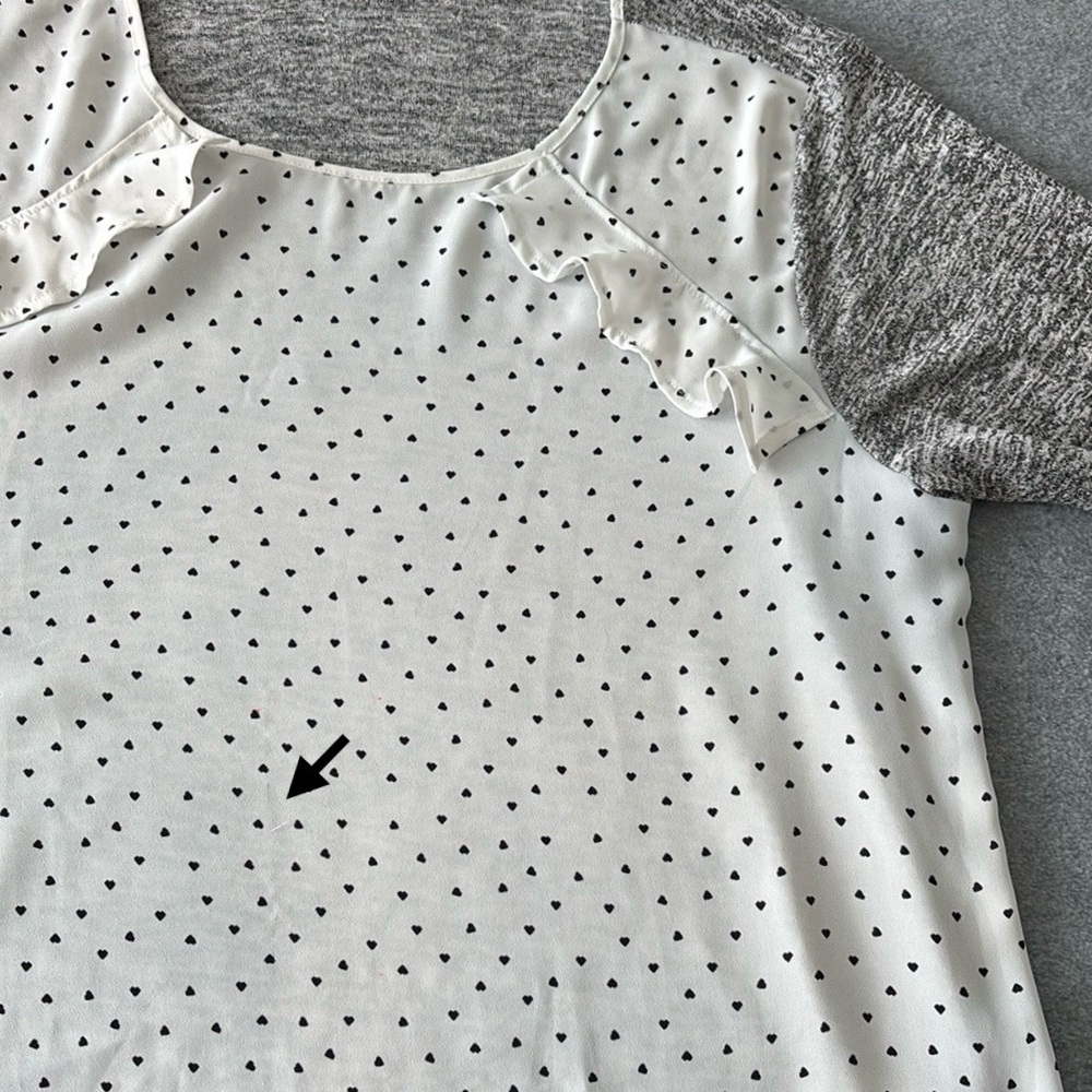 Van Heusen Ruffled 3/4 Sleeve Polka Heart Two-Toned Women Top XL Gray/White - Picture 6 of 8